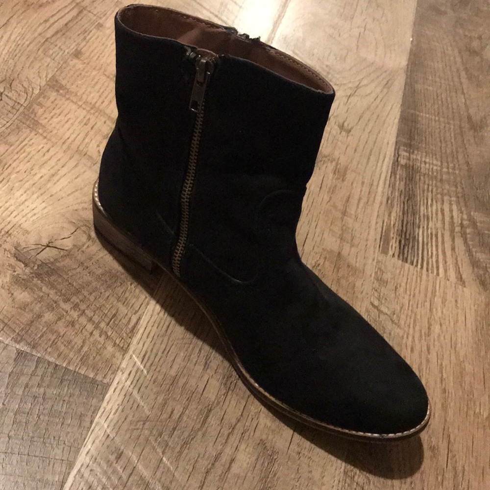 American eagle booties